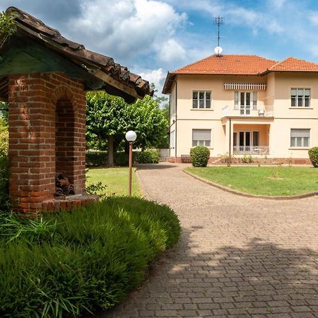 Maison Cecile Appartamento In Villa. Host Marianna Aglie Luaran gambar